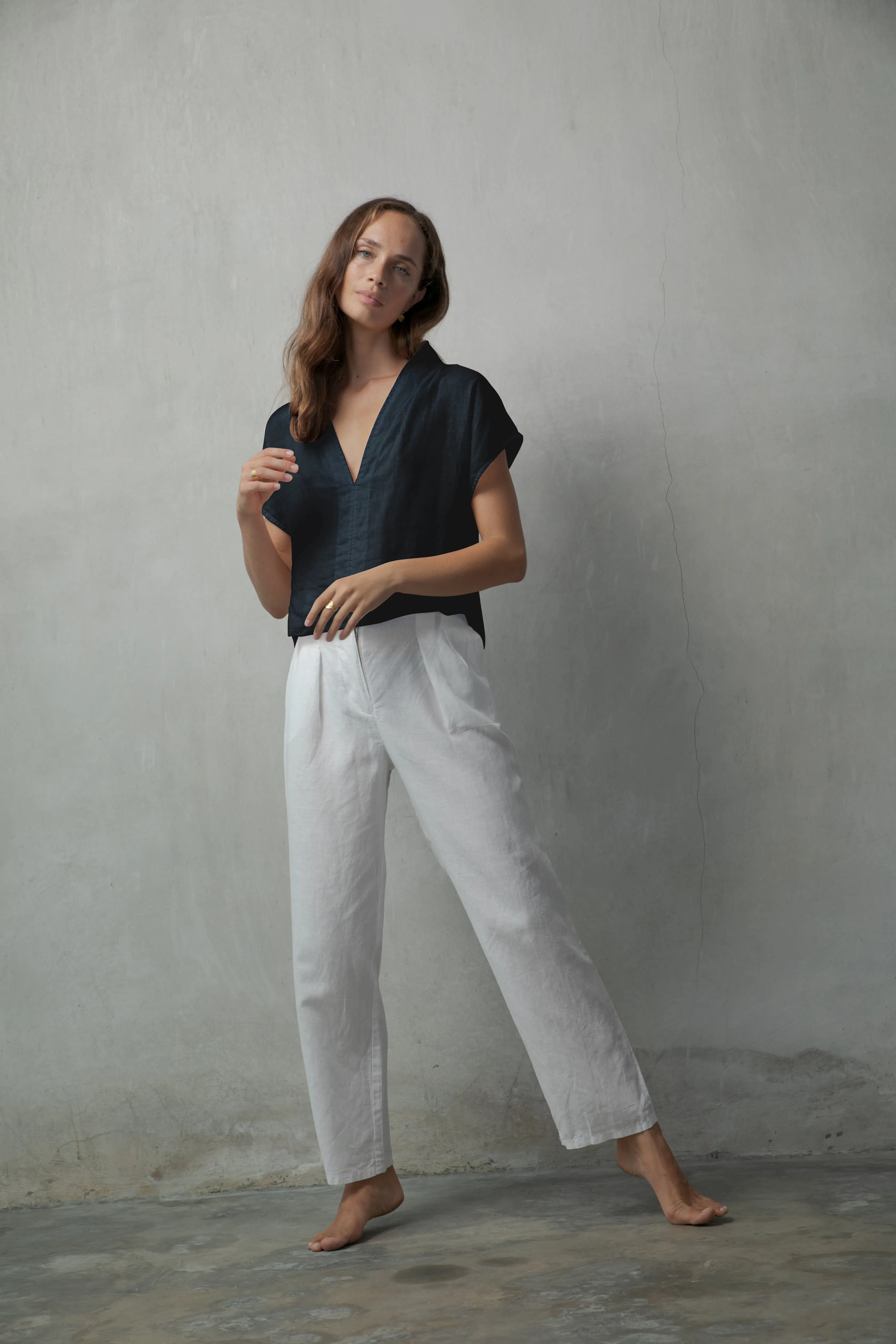 Collo Alto Linen Top Navy