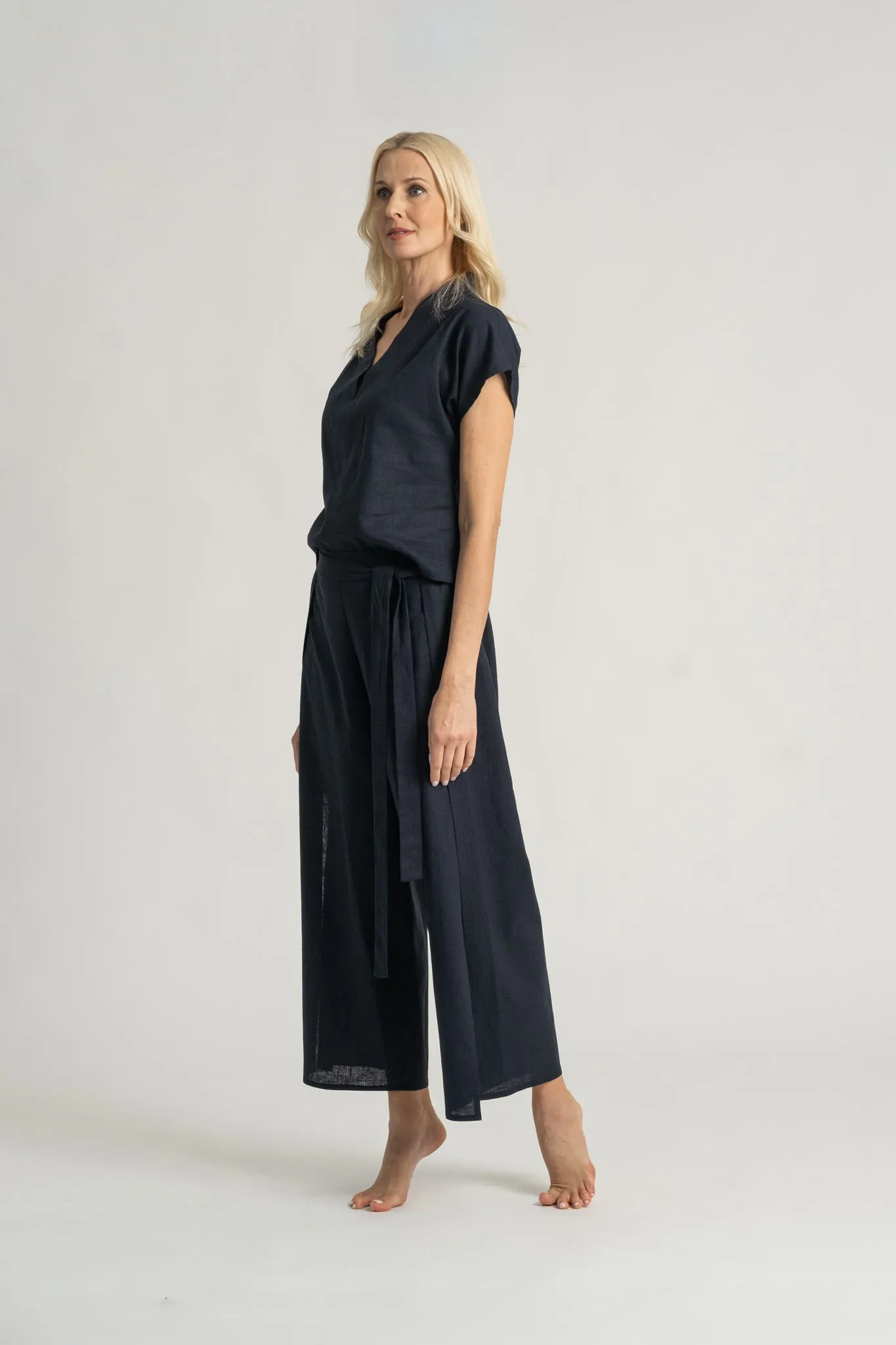 Collo Alto Linen Top Navy