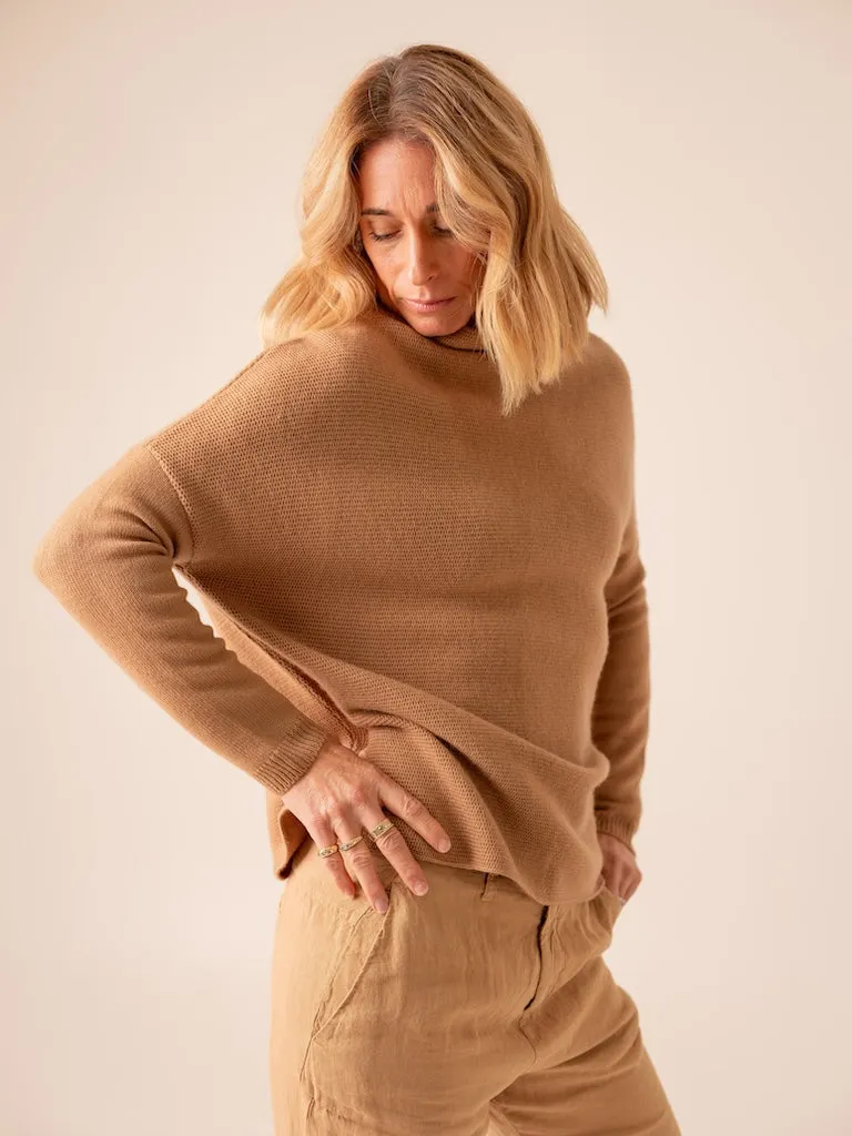 Harpers Emporium Funnel Cashmere in Prarie Sand