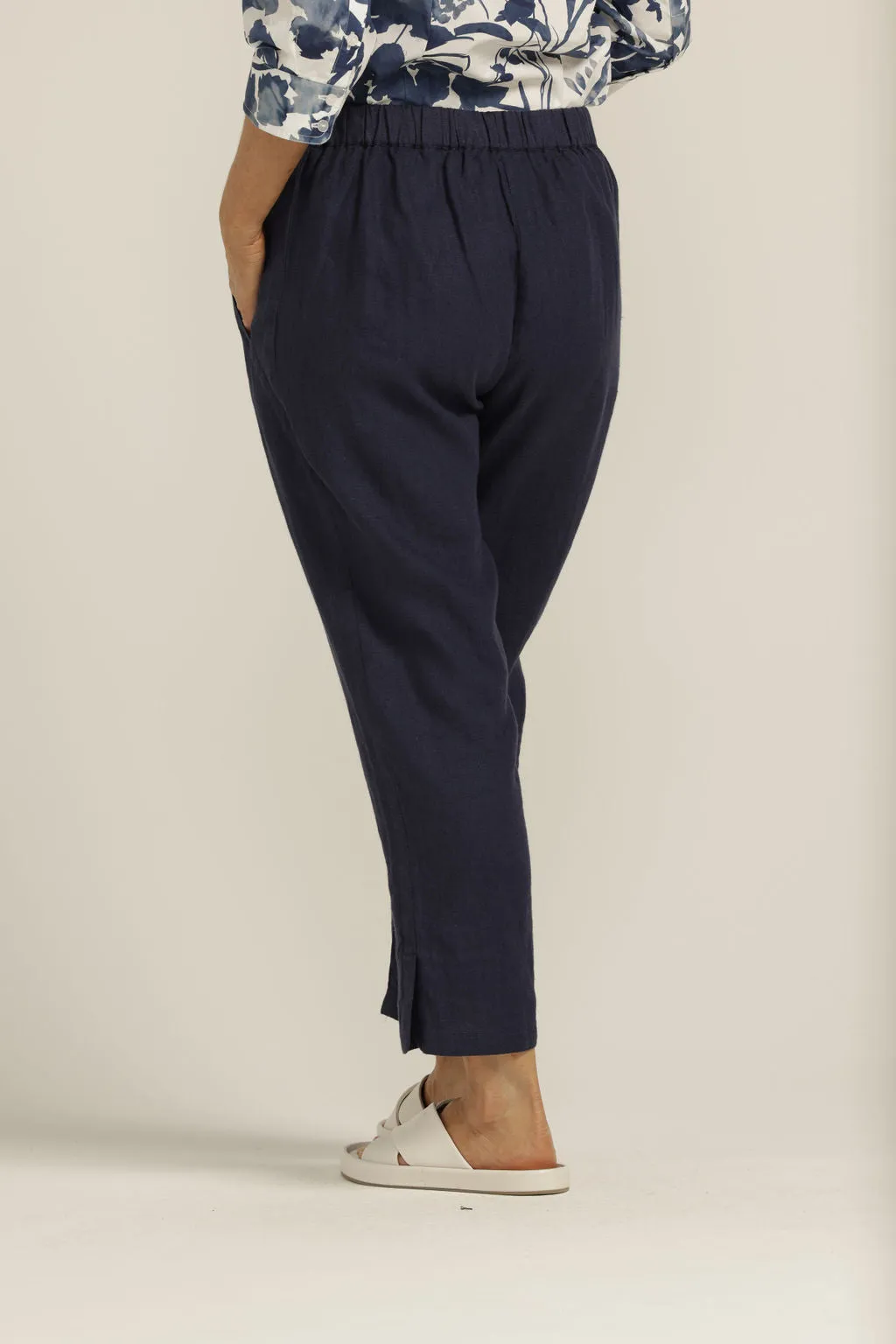 Linen Flat Front Tapered Pant Navy