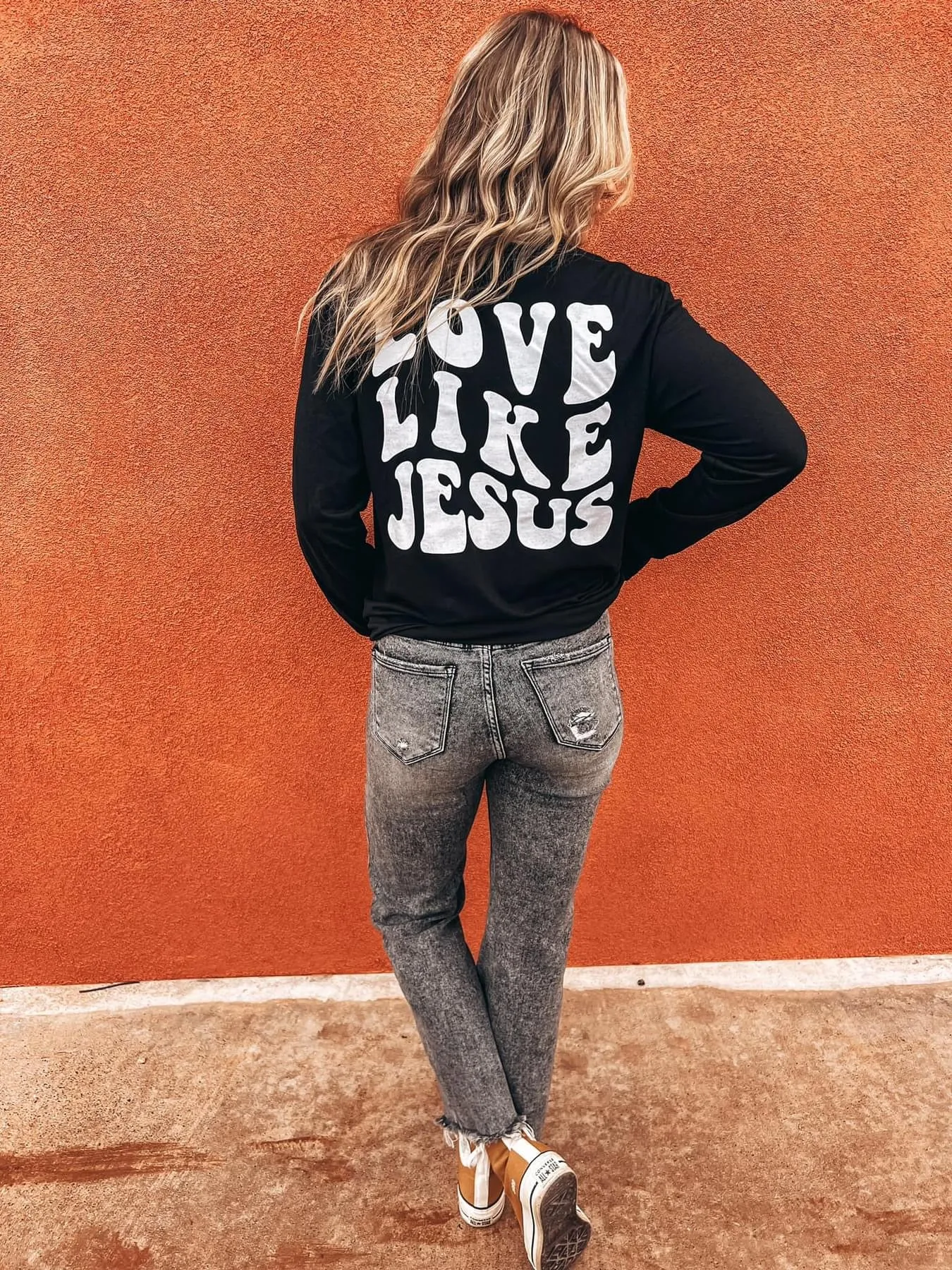 Love Like Jesus Long Sleeve Graphic Tee