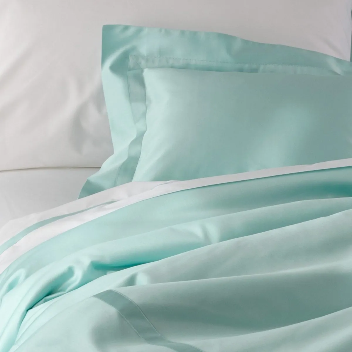 Nocturne Fitted Sheets by Matouk